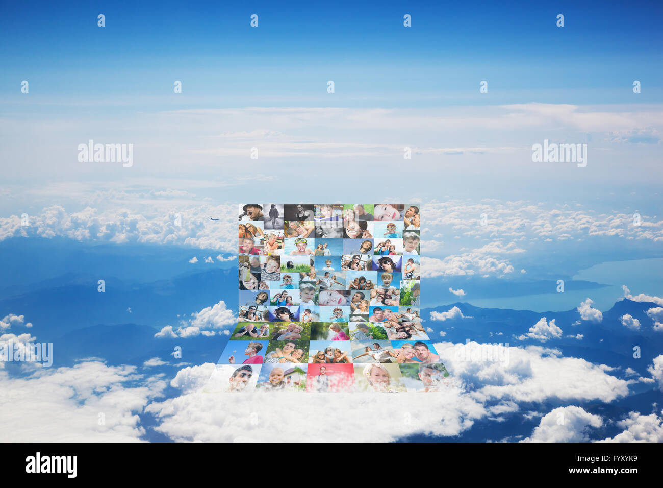 I social media e la mano come gesto Foto Stock