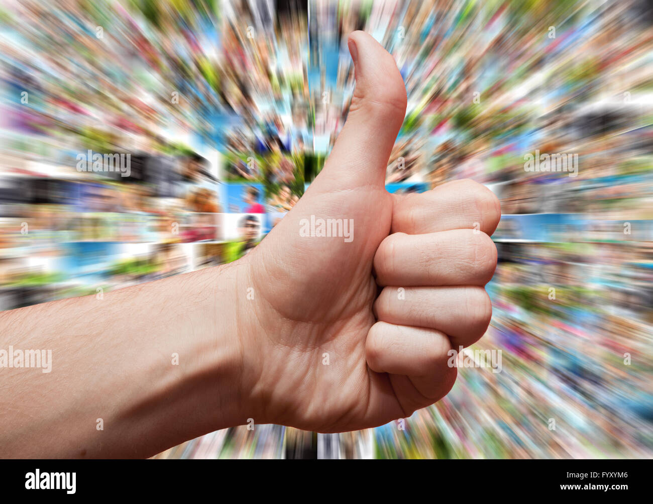 I social media e la mano come gesto Foto Stock