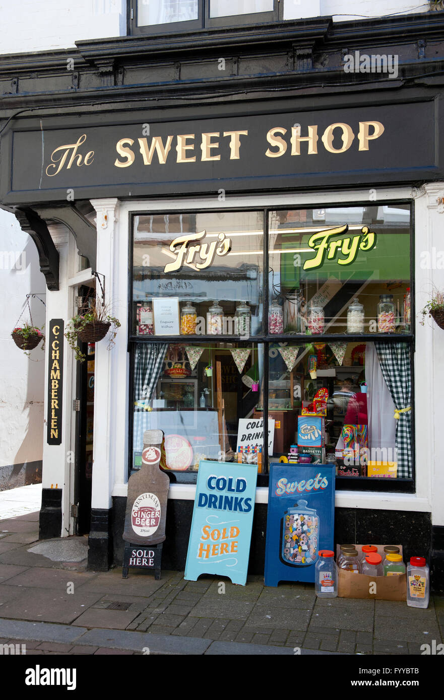 Dolce tradizionale negozio in George Street, Hastings, East Sussex. Regno Unito Foto Stock