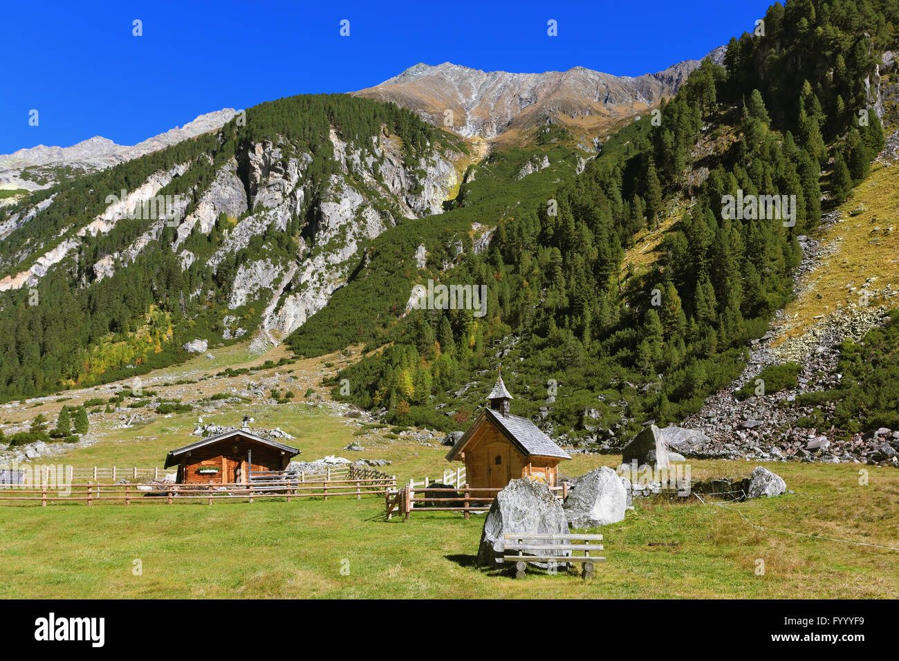 Sulla pittoresca glade è azienda agricola Foto Stock