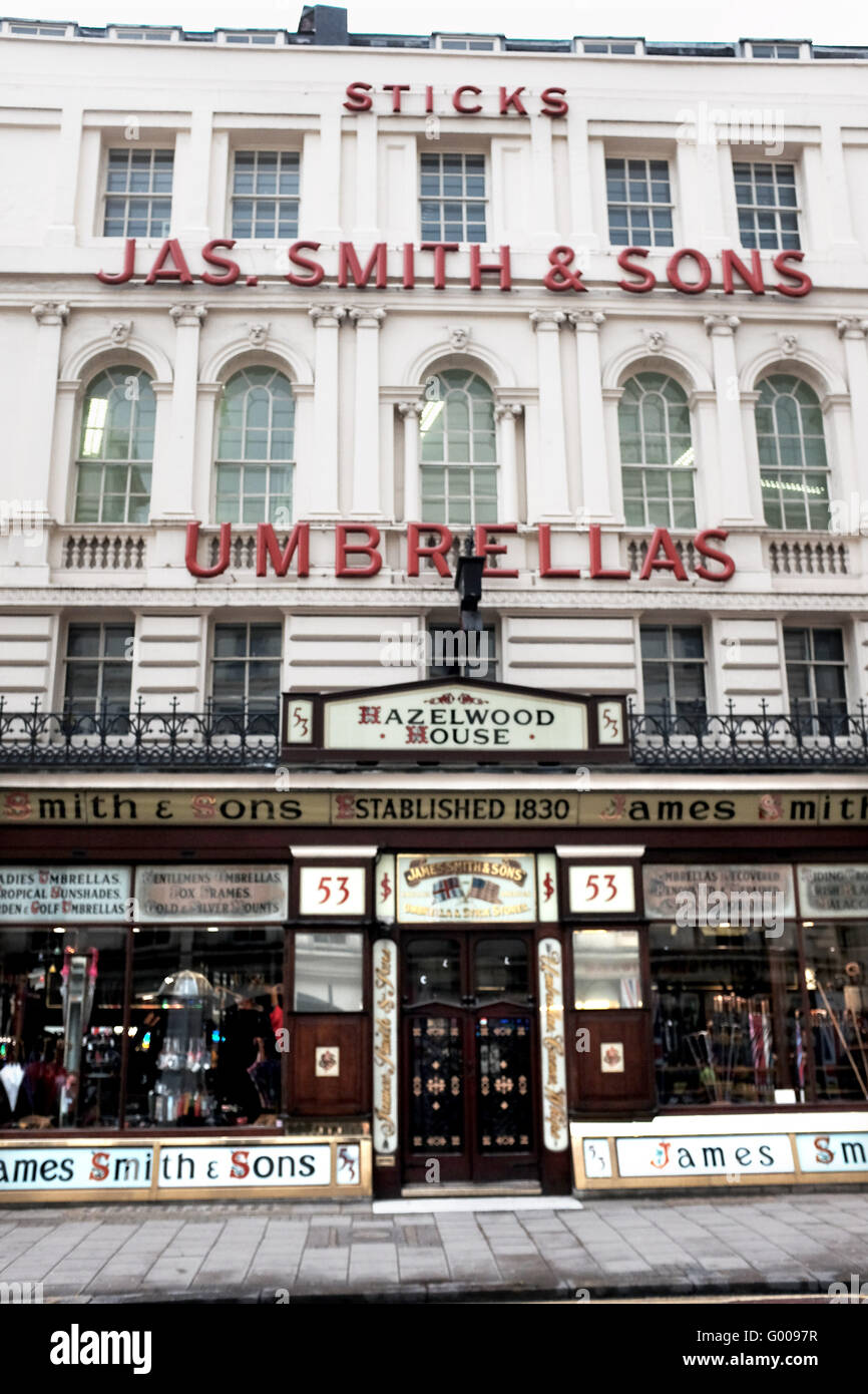James Smith & sons ombrello store nel centro di Londra UK fondata nel 1830 Foto Stock