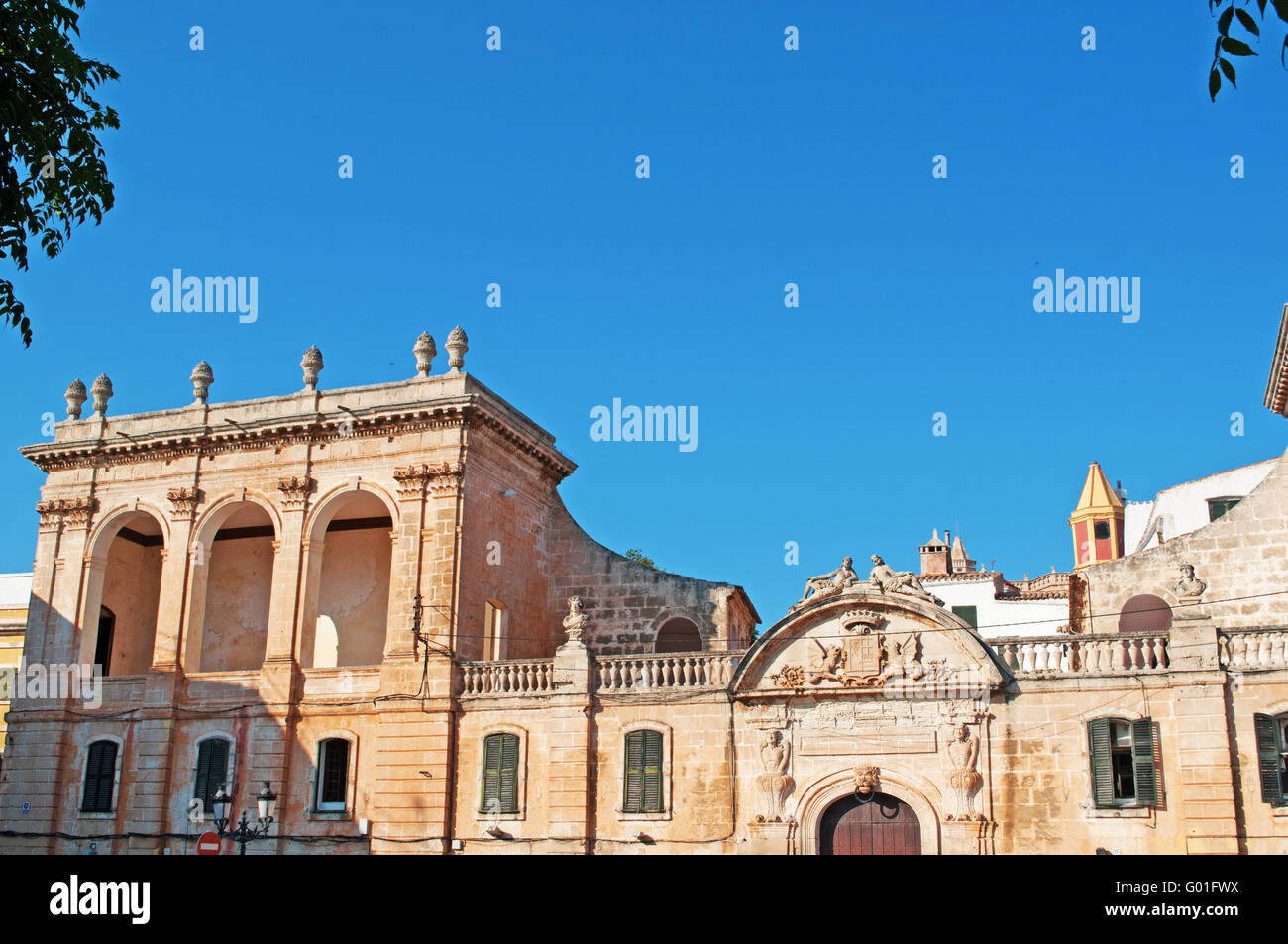 Minorca isole Baleari: Ciutadella, dettagli di Torre Saura Palace, uno dei principali luoghi di interesse turistico della città Foto Stock