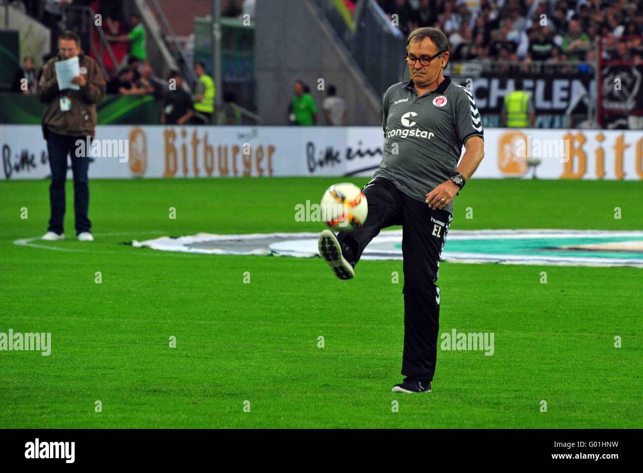 Ewald Lienen, Trainer FC St Pauli, Amburgo, Deutschland. Solo uso editoriale. Foto Stock