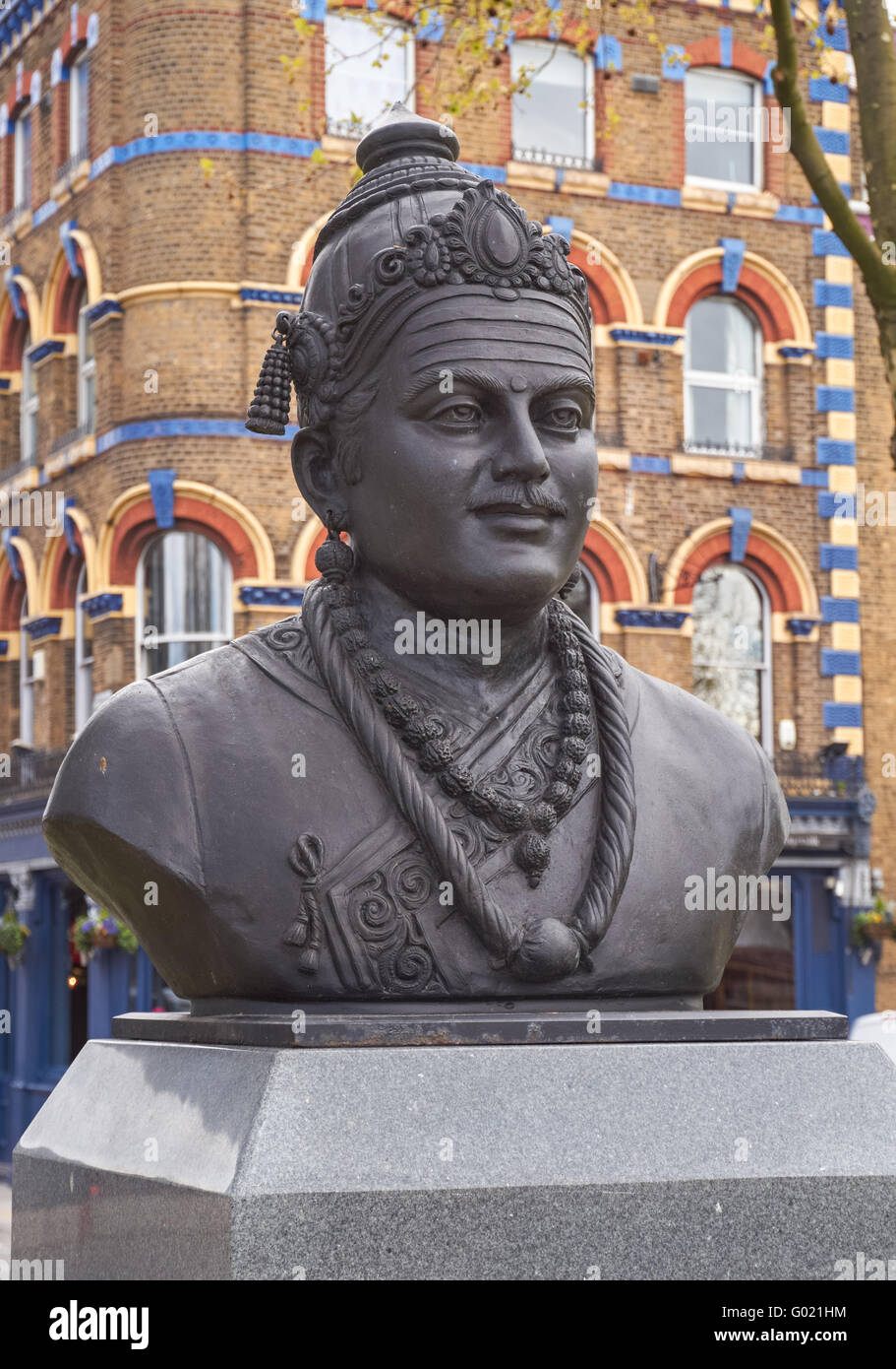 Il busto di Basaveswara su Albert Embankment in Londra England Regno Unito Regno Unito Foto Stock