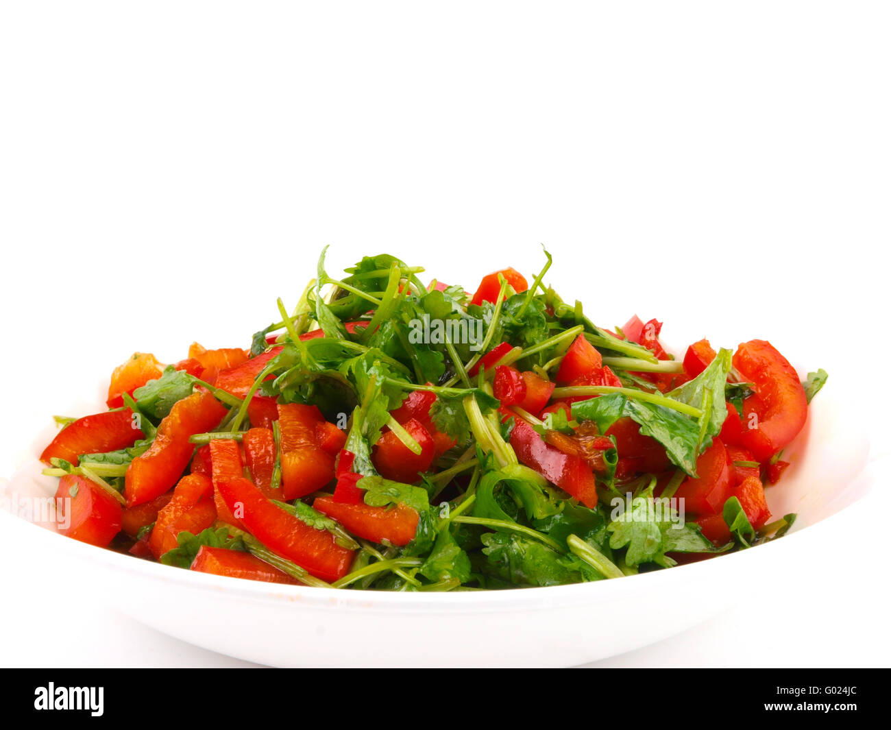 Il coriandolo fresco e Sweet Pepper Salad. Close up Foto Stock