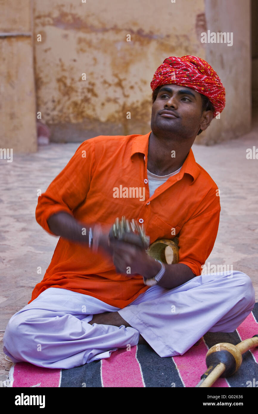 Musicista di strada nel Nord India, India, Asia Foto Stock