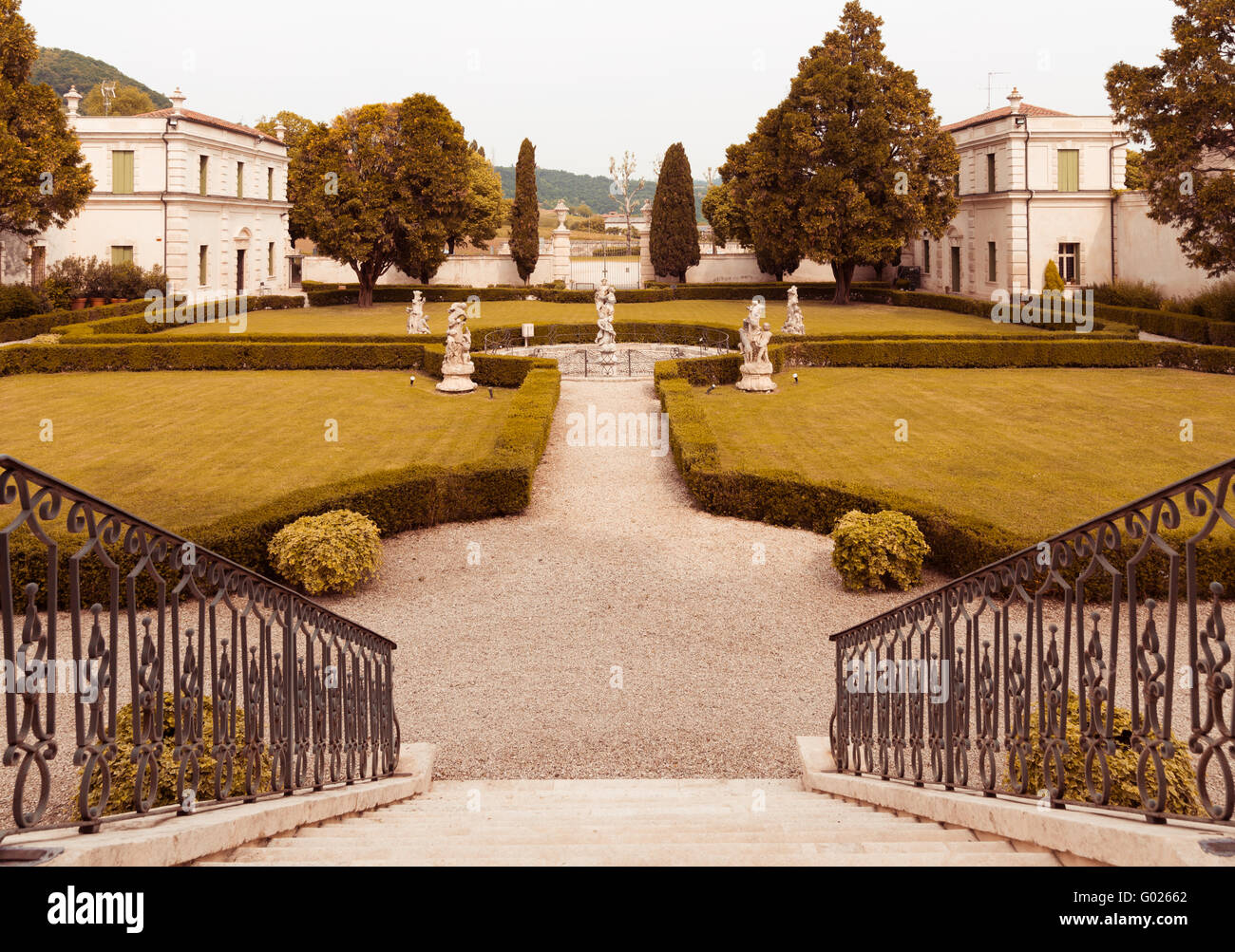 Vicenza, Italia - 13 Maggio 2015: Parco di Villa Cordellina Lombardi, costruito nel XVIII secolo. Foto Stock