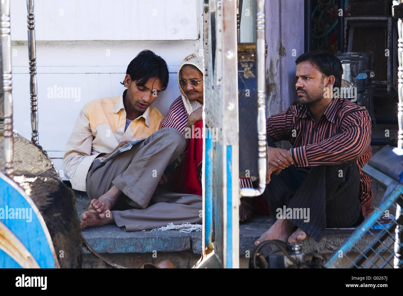 Strada vivere in città indiana, Nord India, India, Asia Foto Stock