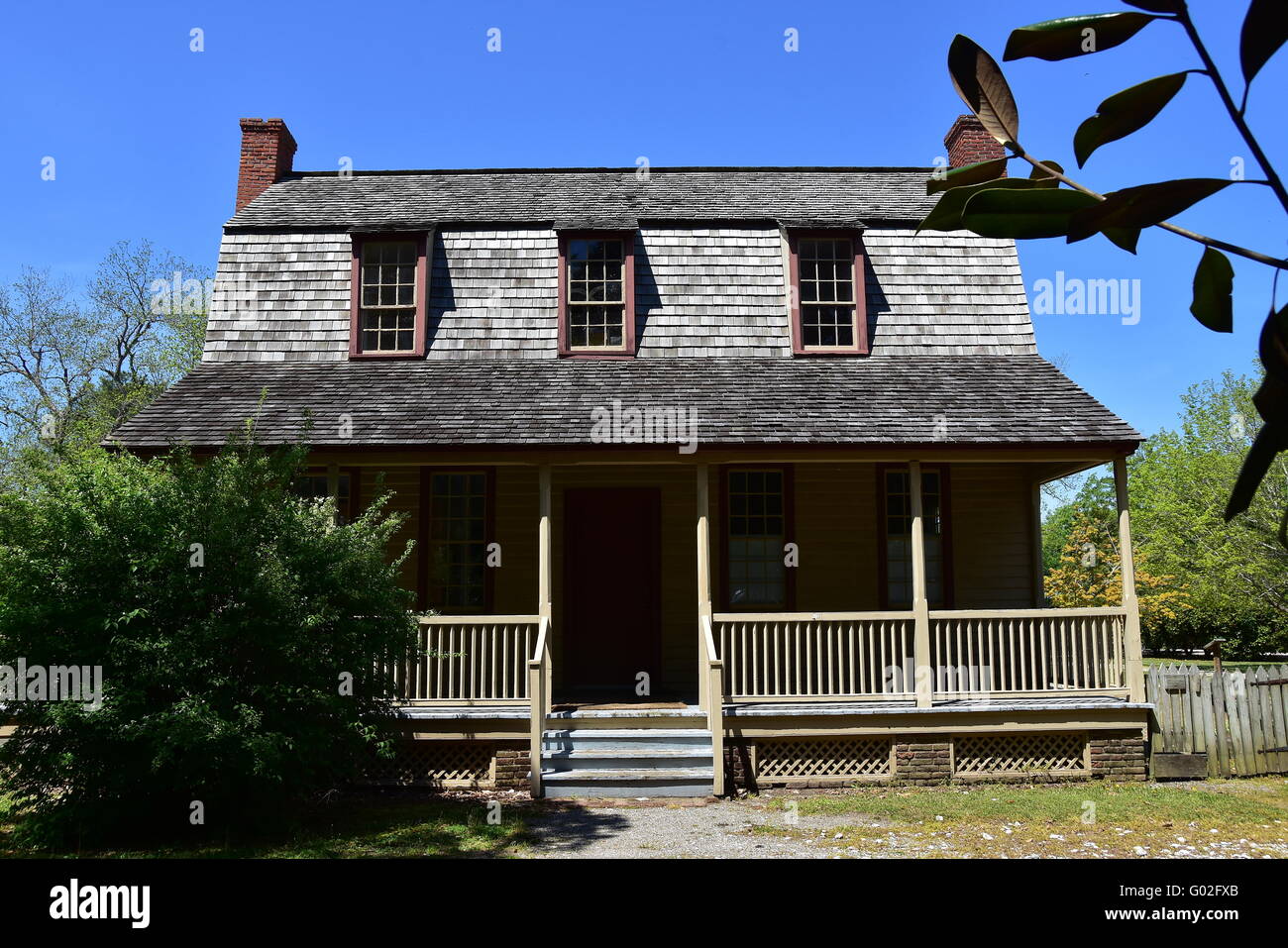 Bagno, North Carolina: 1790 Van Der Veer olandese casa coloniale con tetto gambrel e portico anteriore Foto Stock