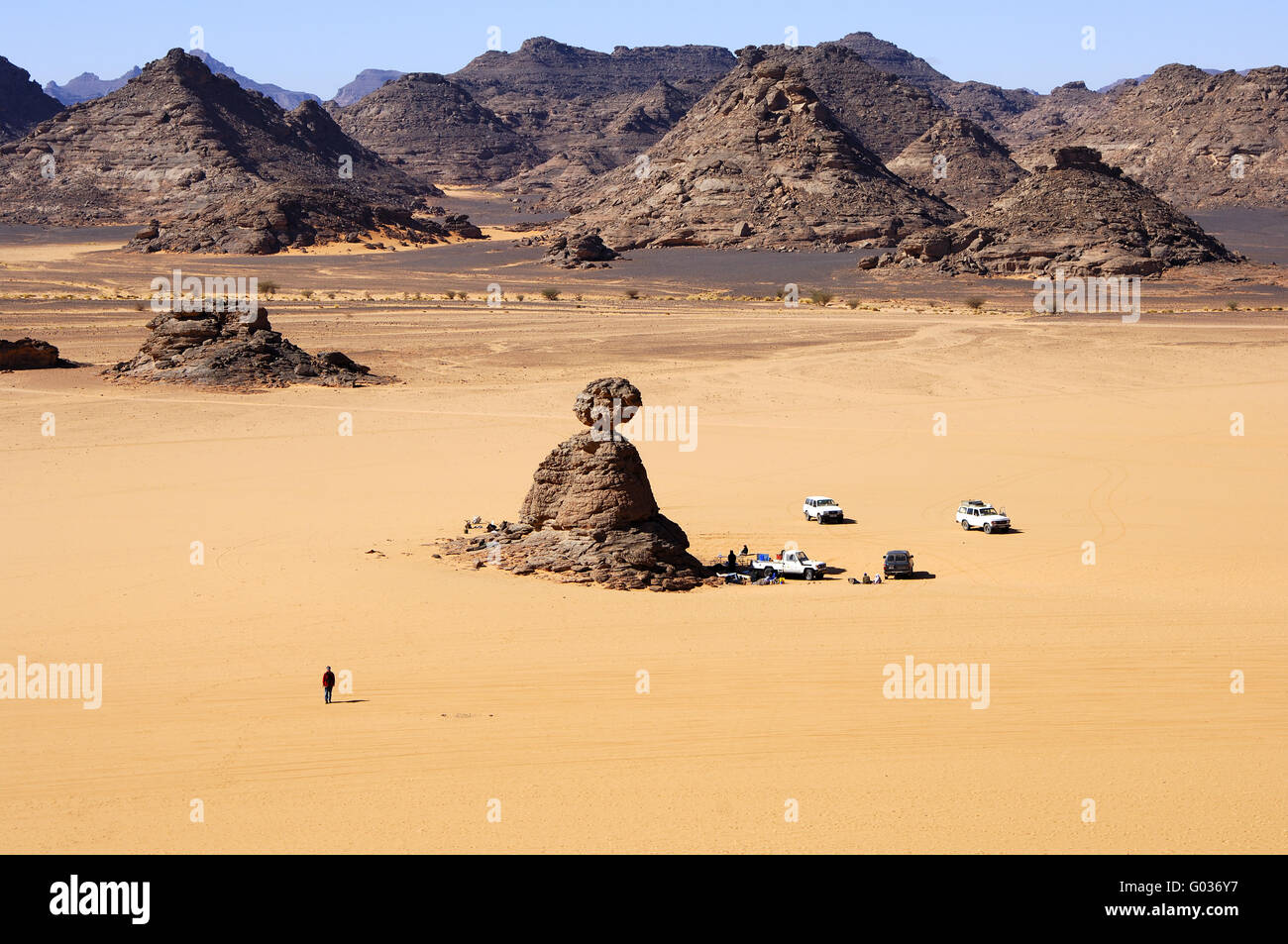 Campeggio di una spedizione, il deserto del Sahara, Libia Foto Stock