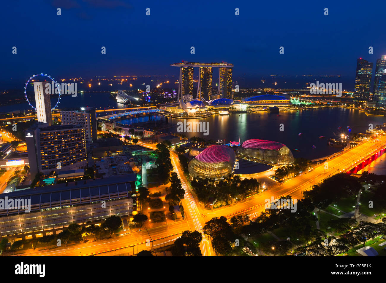 Il Marina Bay di notte, Singapore, Asia Foto Stock