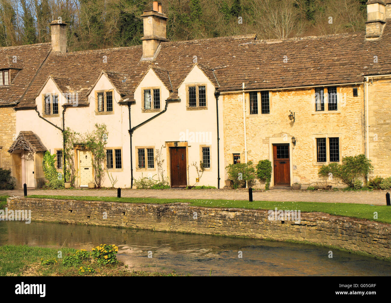 Cottage tradizionale in questo National Trust village Foto Stock