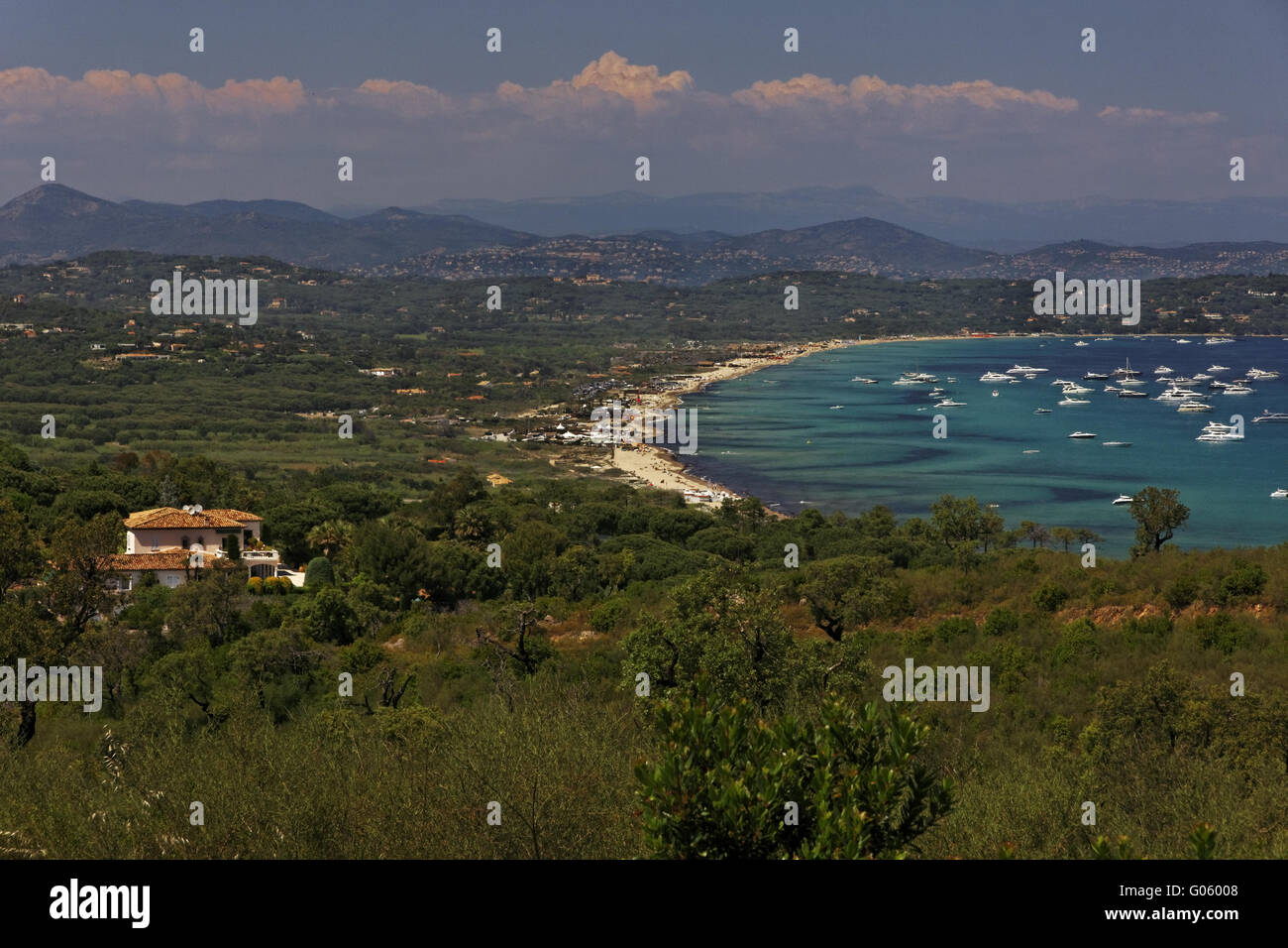 Spiaggia di Pampelonne vicino a Saint Tropez, Cote d'Azur Foto Stock