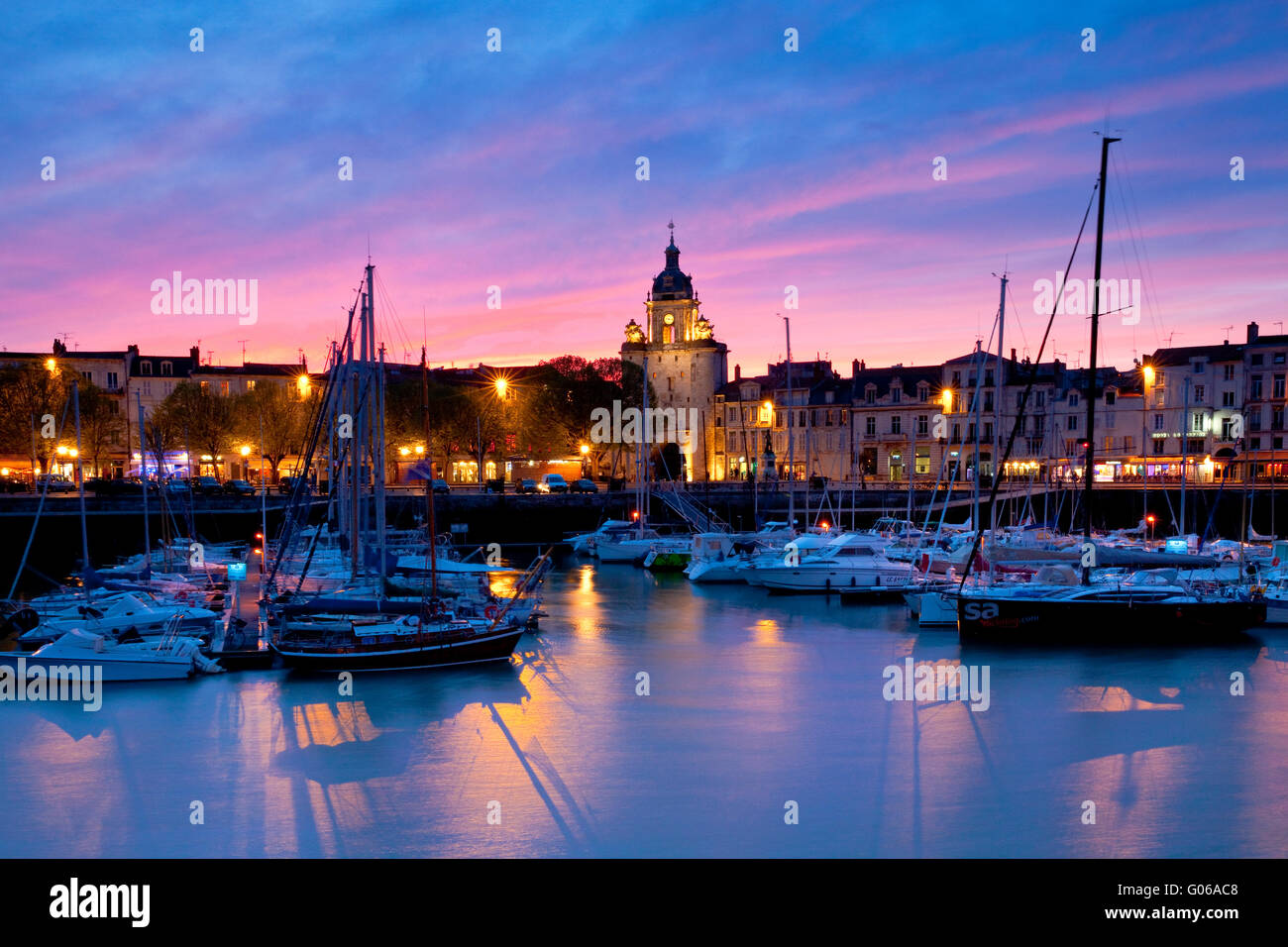 Il porto di La Rochelle, Francia al crepuscolo Foto Stock