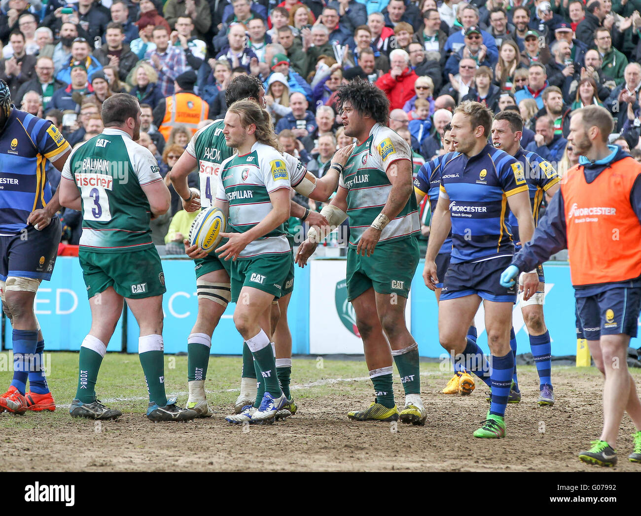 Welford Road, Leicester, Regno Unito. 30 apr, 2016. Aviva Premiership Leicester Tigers versus Worcester Warriors. Tigers 8 Opeti Fonua celebra la rigatura delle Tigri seconda prova a credito: Azione Sport Plus/Alamy Live News Foto Stock