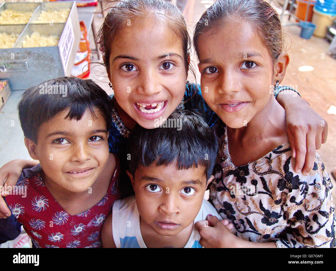 I bambini sulla strada Delhi India Foto Stock