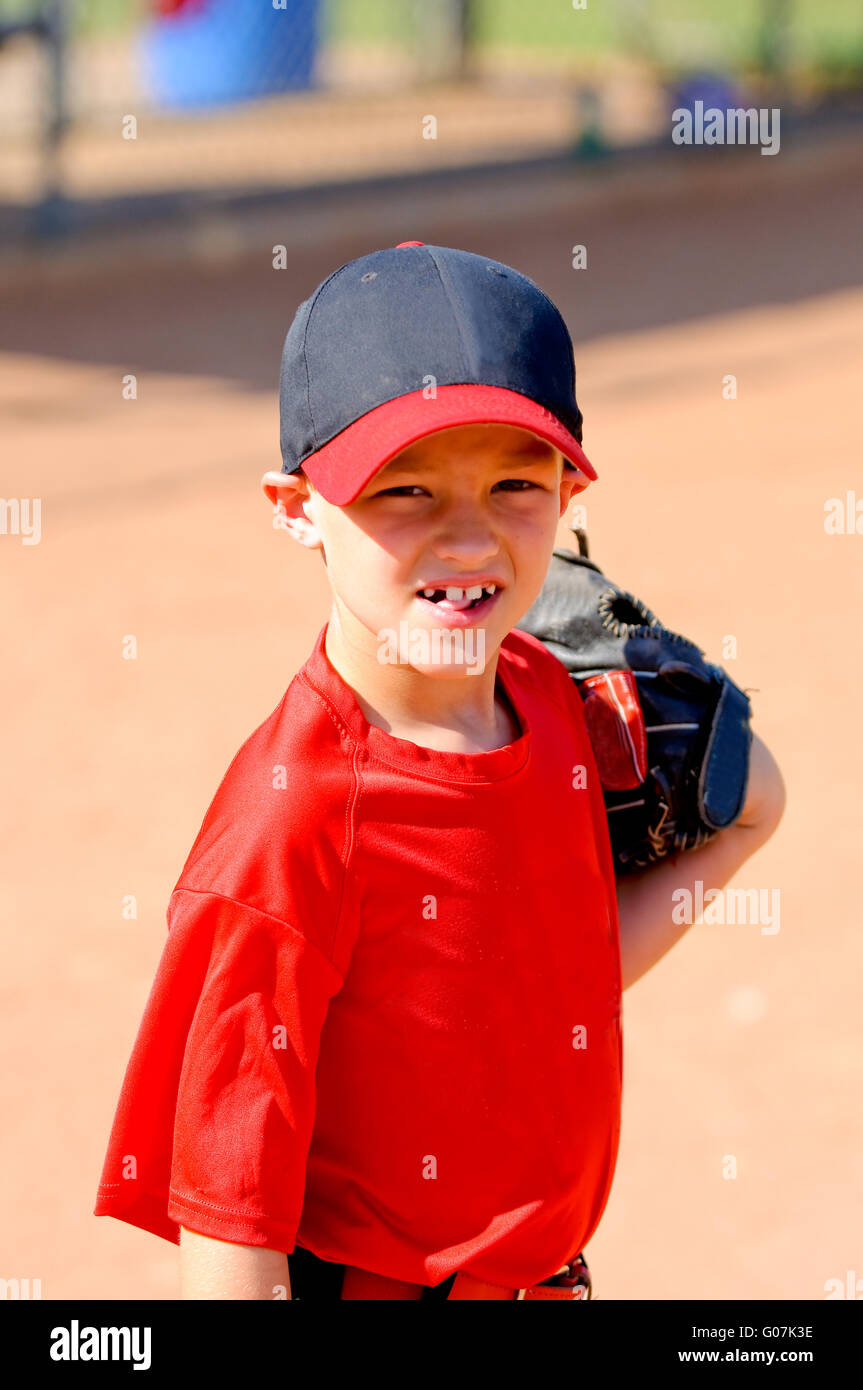 Little League Baseball player da vicino Foto Stock