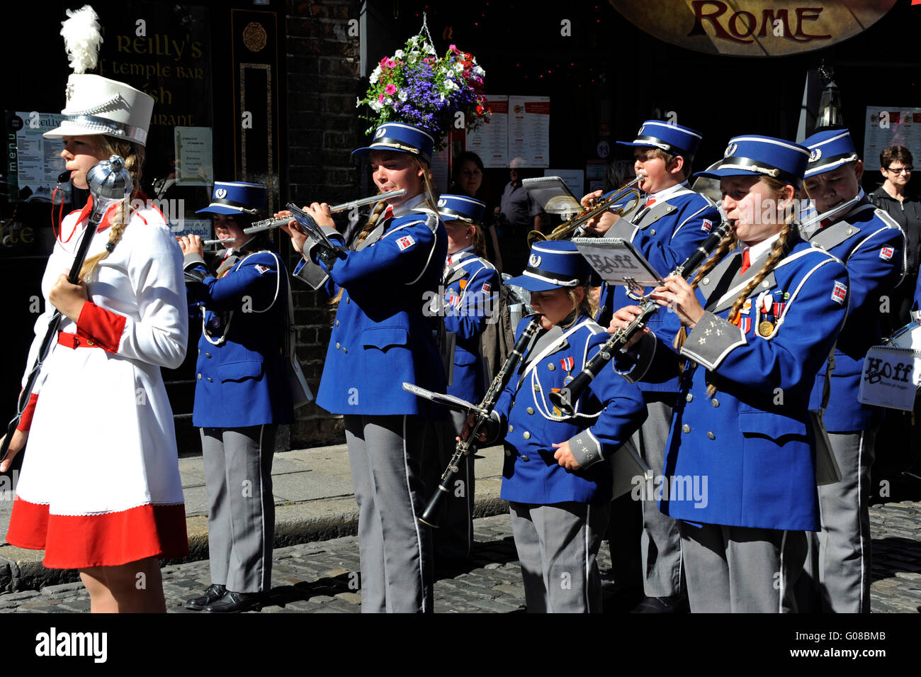 Hoff musikk banda di Norvegia, Temple Bar di Dublino, Irlanda Foto Stock