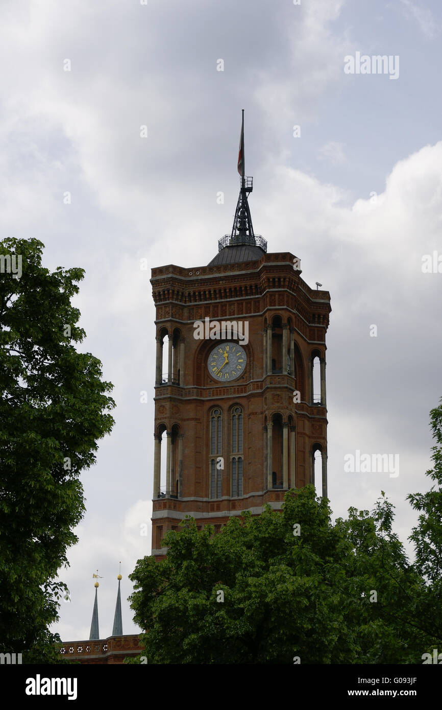 La torre del Municipio Rosso di Berlino, Germania Foto Stock