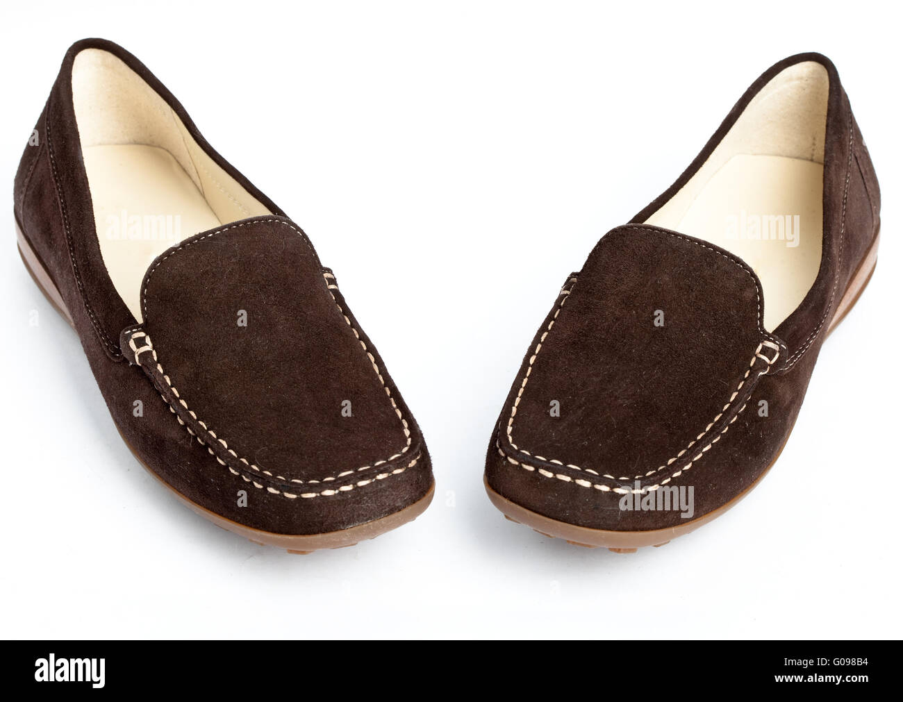 Scarpe femmina senza tallone su sfondo bianco Foto Stock