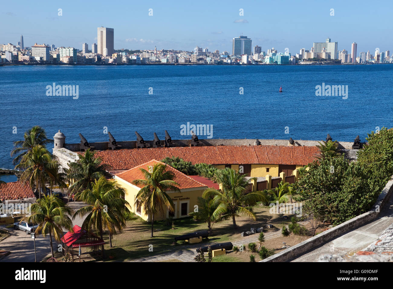 L'Avana. Vista della città attraverso una baia dal Morro' Foto Stock