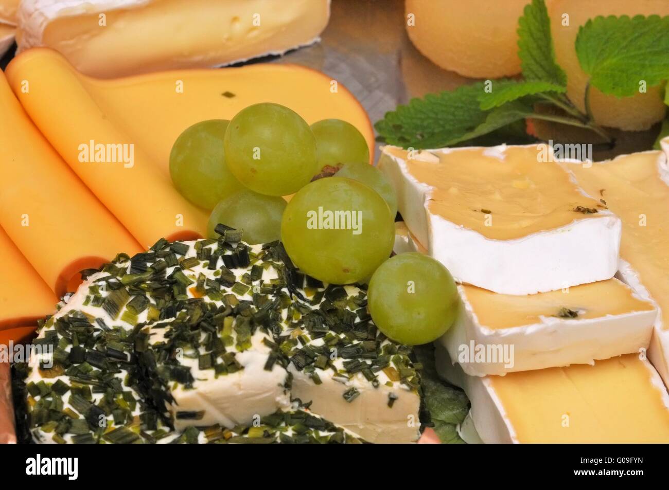 tagliere di formaggi Foto Stock