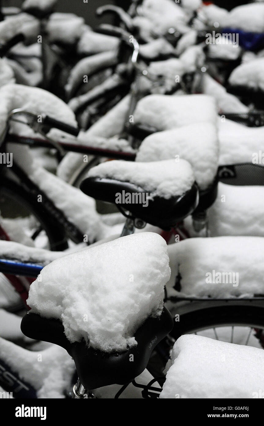 Sella per bicicletta, Berlino inverno Foto Stock