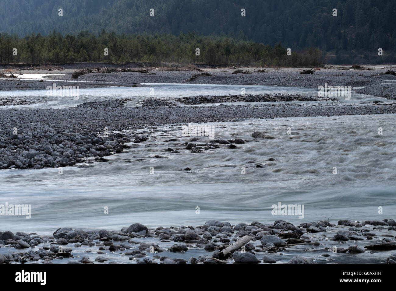 Il fiume selvaggio paesaggio del Lech tirolese, Austria Foto Stock