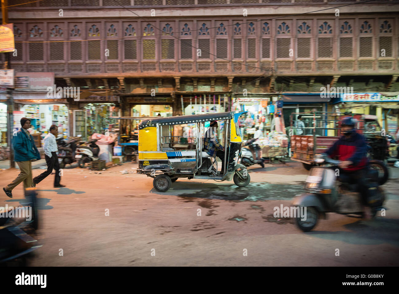 Auto rickshaw in Jodhpur di notte Foto Stock