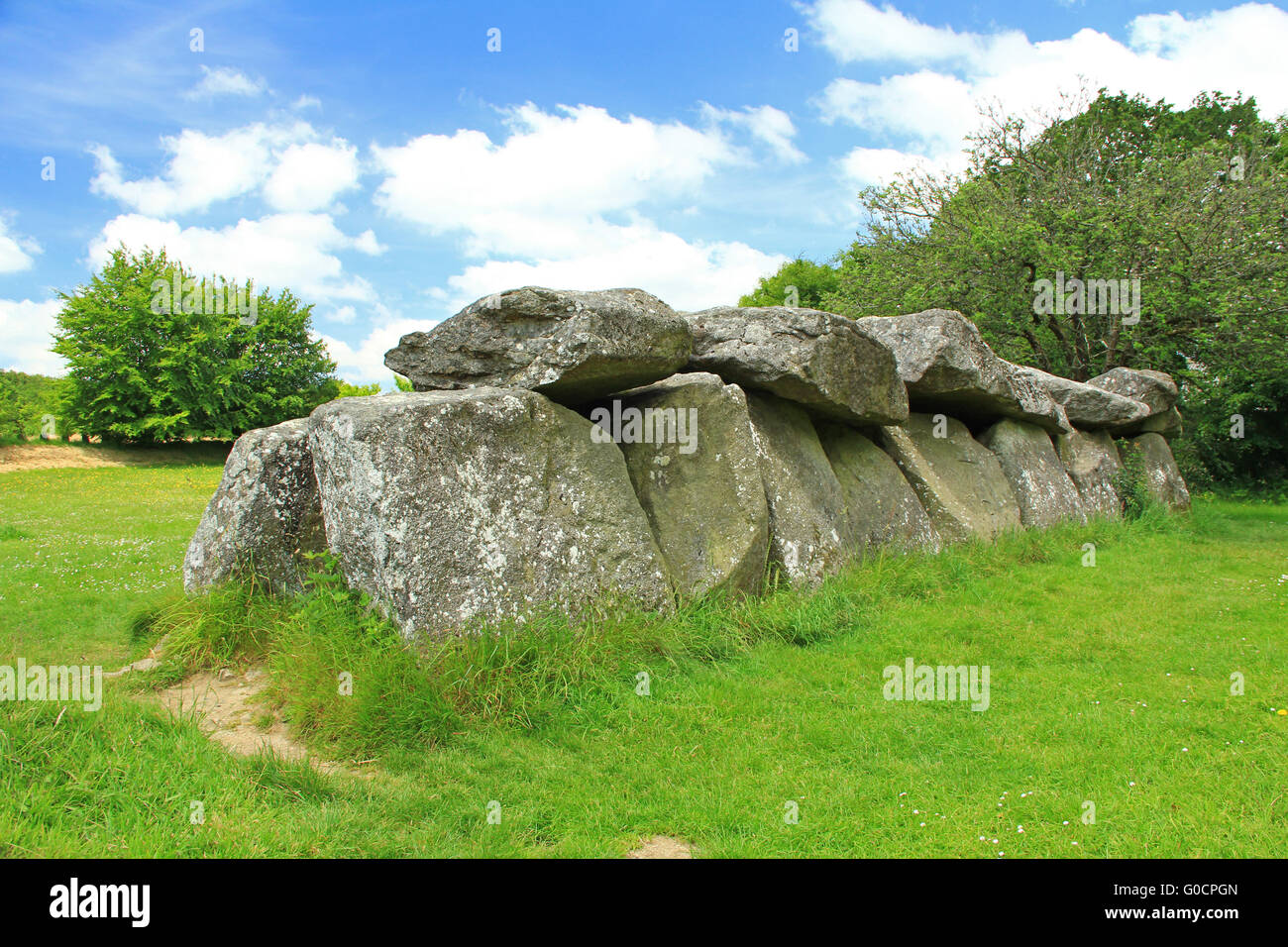 Tomba megalitica in Bretagna, Francia Foto Stock