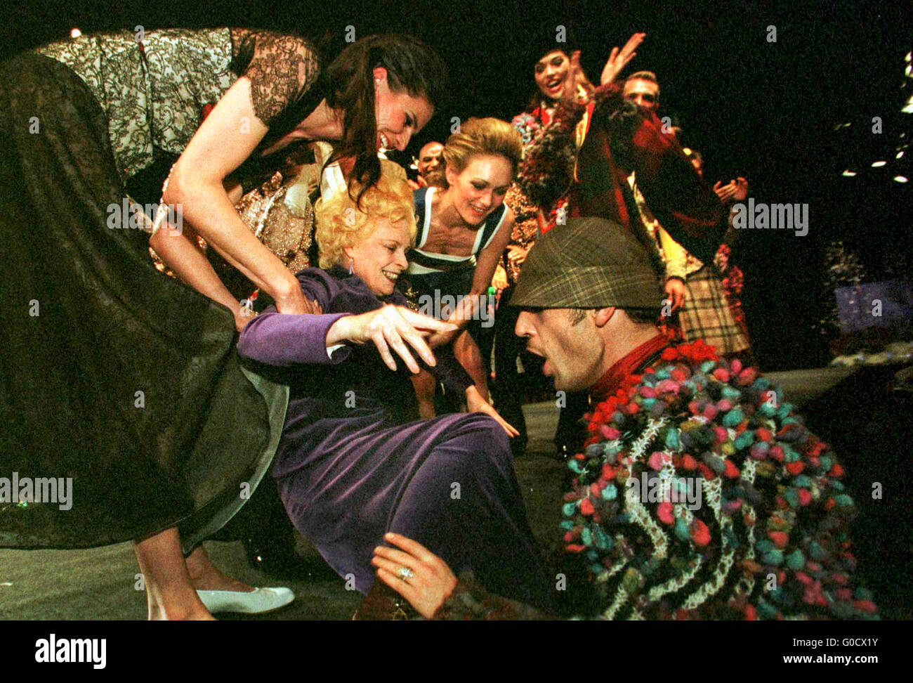 Vivienne Westwood fashion show at SECC Glasgow nel 1999 Foto Stock