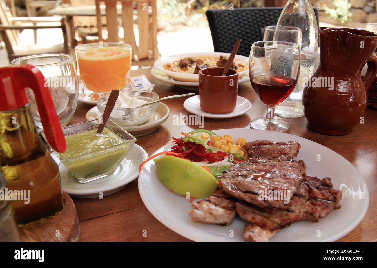 Delizioso pasto delle Canarie Foto Stock