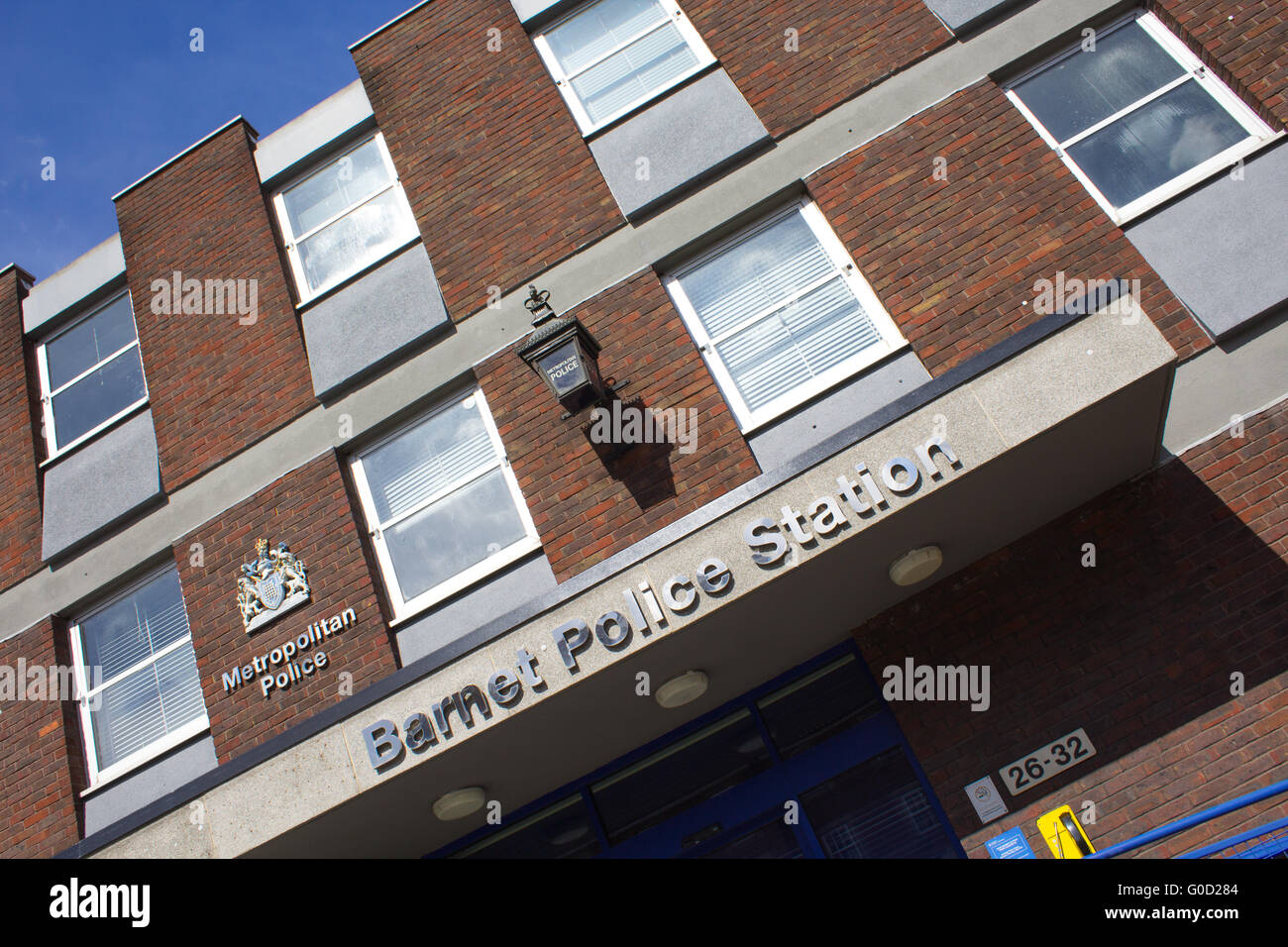 L'esterno di Barnet stazione di polizia, High Barnet, Herts, Regno Unito Foto Stock