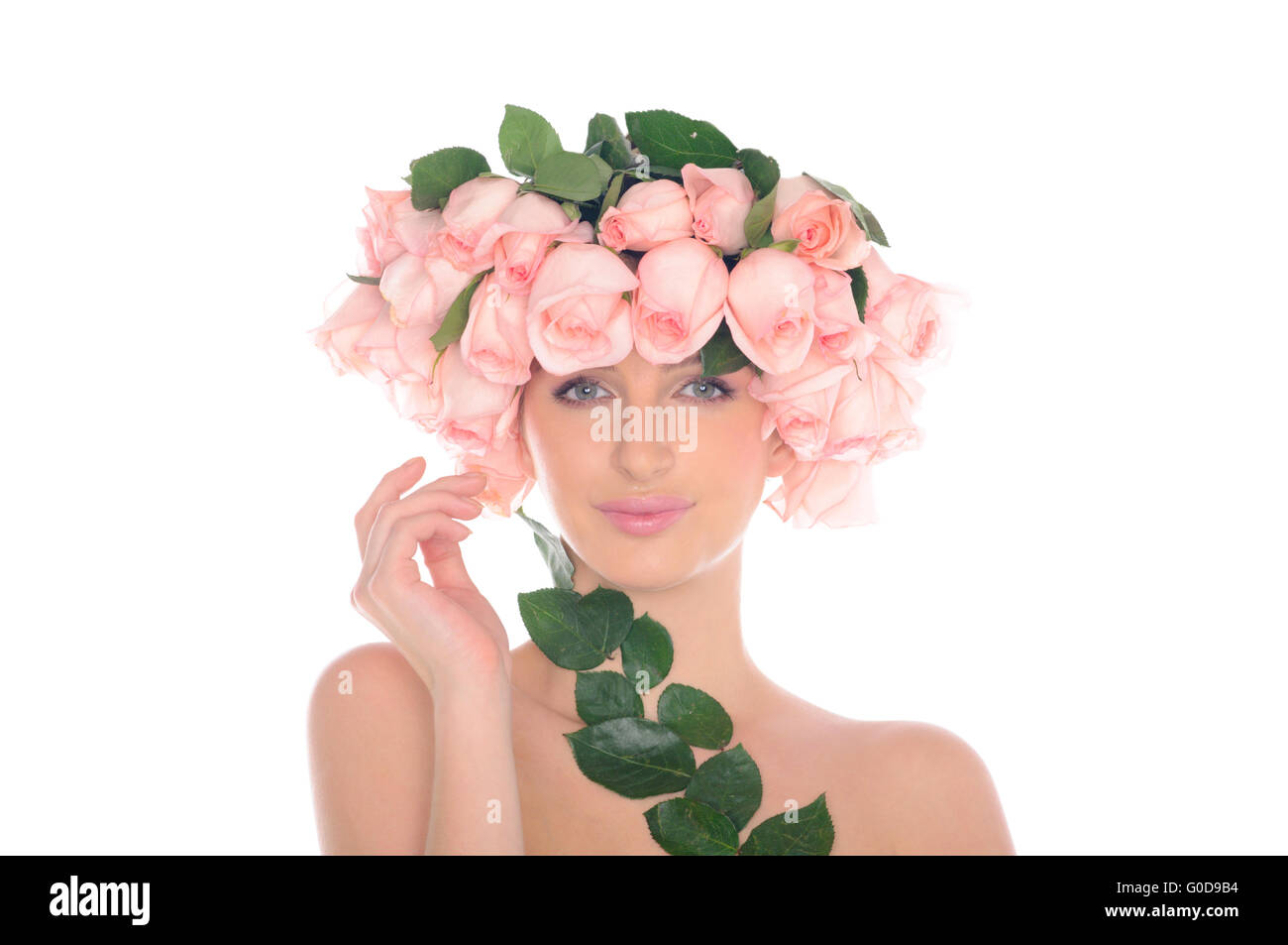 Bella donna con ornamenti di rose e foglie Foto Stock