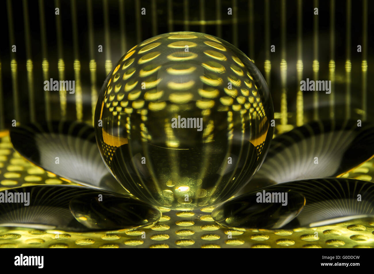 Sfera di cristallo, sfera di vetro, glasball, marmo Foto Stock