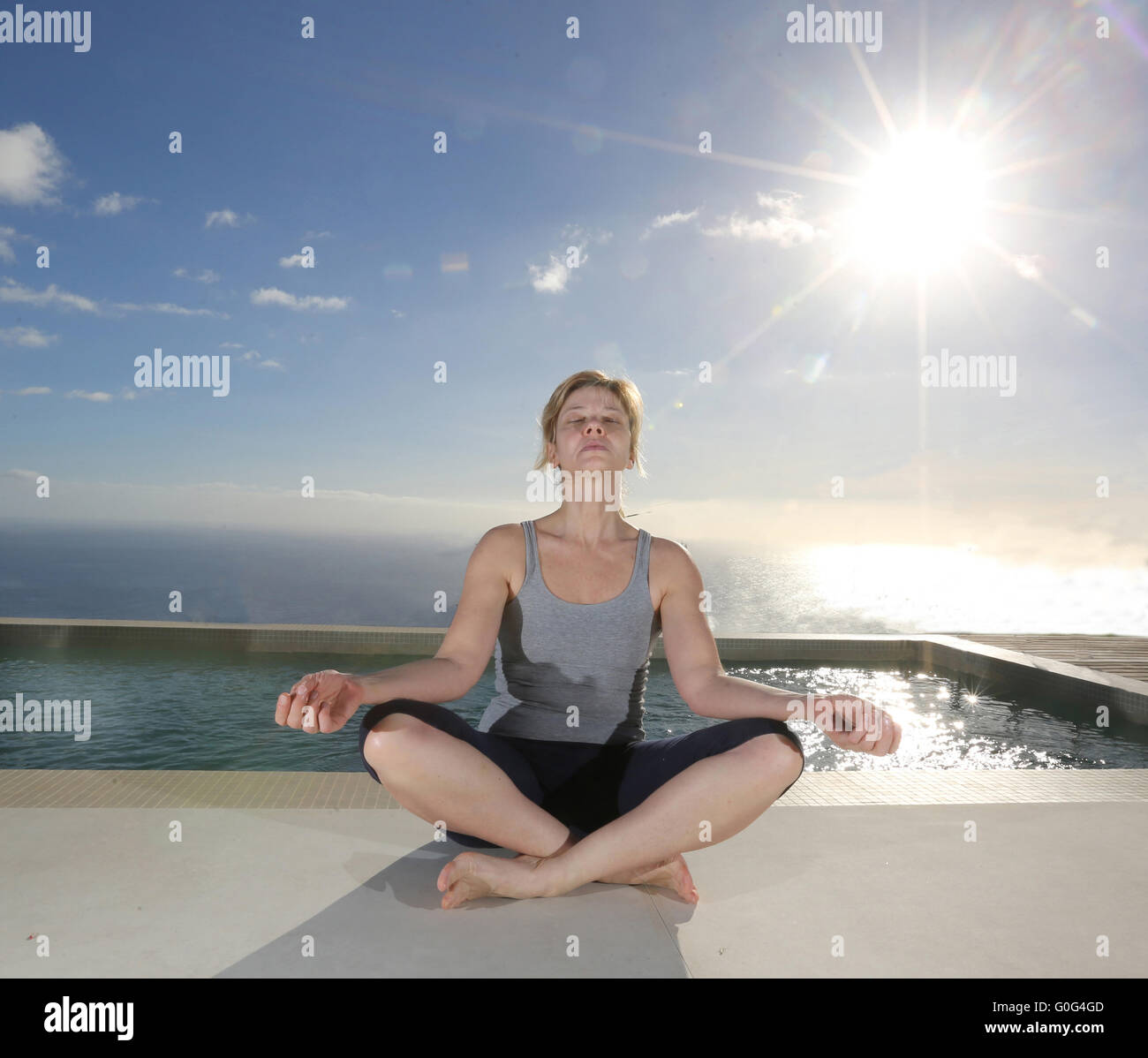 Donna di yoga Foto Stock