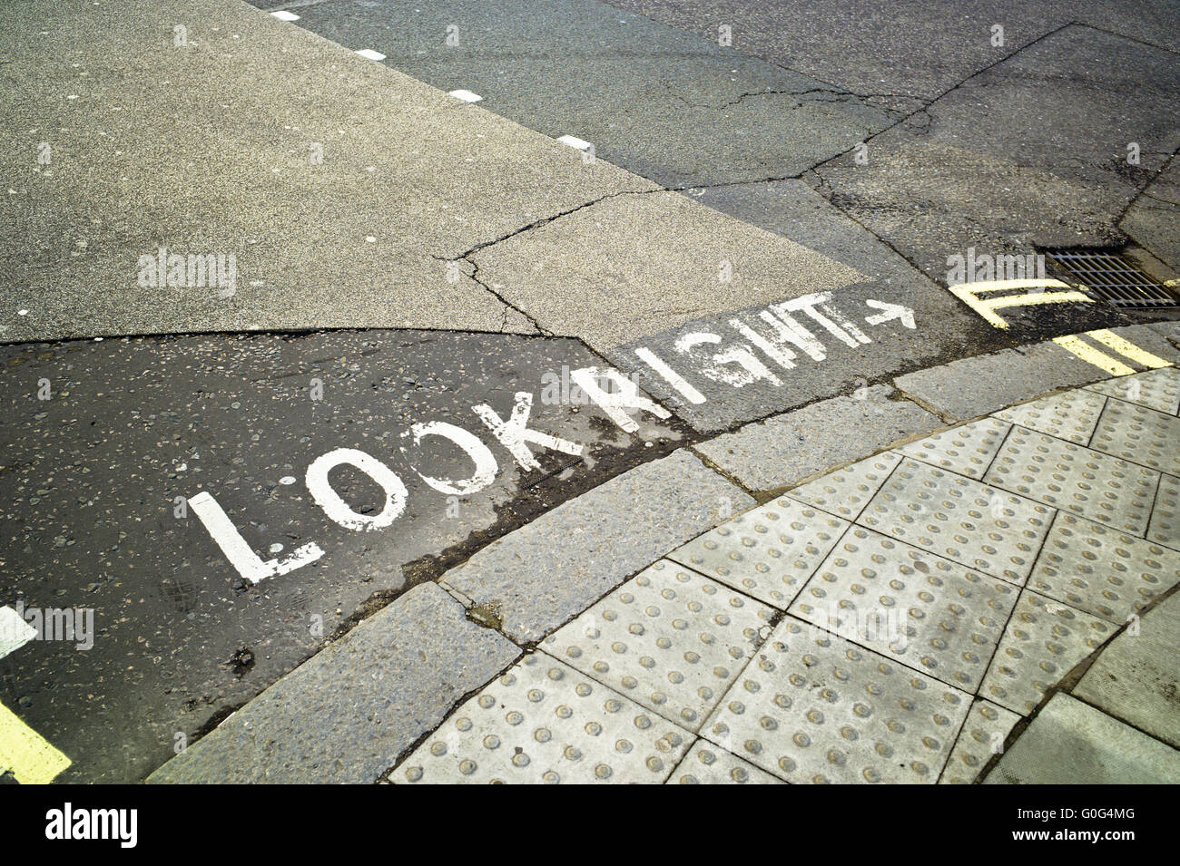 Guardare a destra Foto Stock