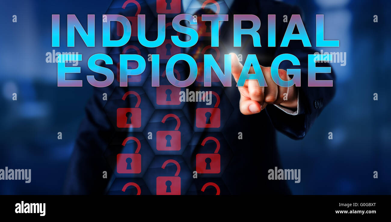 Concorrente spingendo lo spionaggio industriale Foto Stock