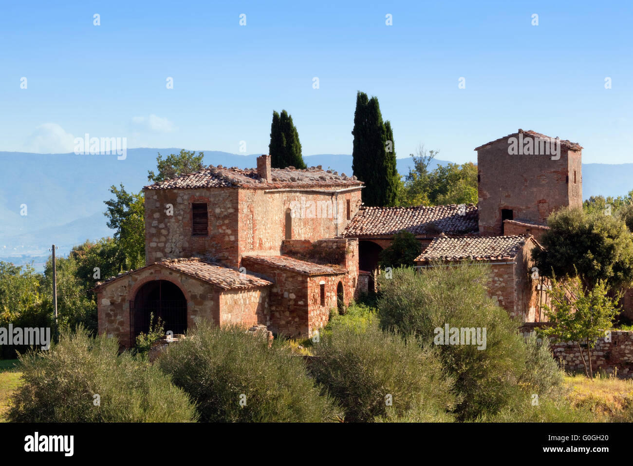 Un residence in Toscana, Italia. Agriturismo in Toscana casa, cipressi Foto Stock