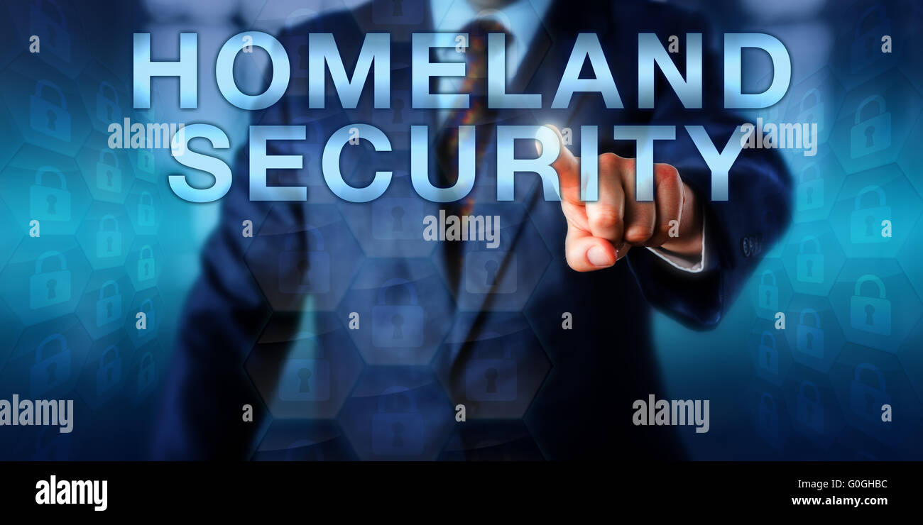 Professional spingendo HOMELAND SECURITY sullo schermo Foto Stock