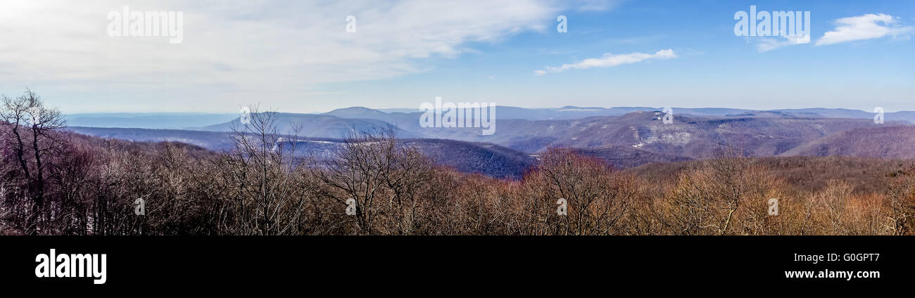 Il paesaggio intorno alla città di racchette da neve West Virginia Foto Stock
