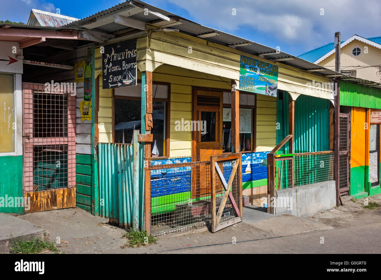 Modello di negozio in barca e servizio Taxi Port Elizabeth Grenadines St Vincent West Indies Foto Stock