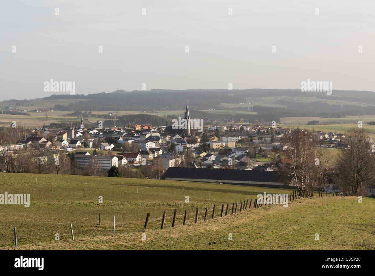 Piccola cittadina in una zona collinare della gioventù rurale Bad Leonfelden - Austria Foto Stock