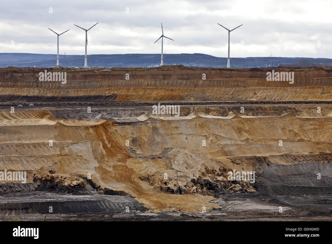 Le turbine eoliche a carbone marrone miniere di superficie Inden, Renania settentrionale-Vestfalia, Germania, Europa Foto Stock