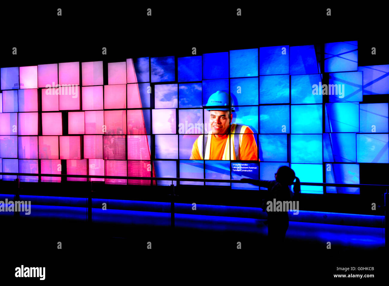 Parete di saluti al One World Observatory, NYC, STATI UNITI D'AMERICA Foto Stock