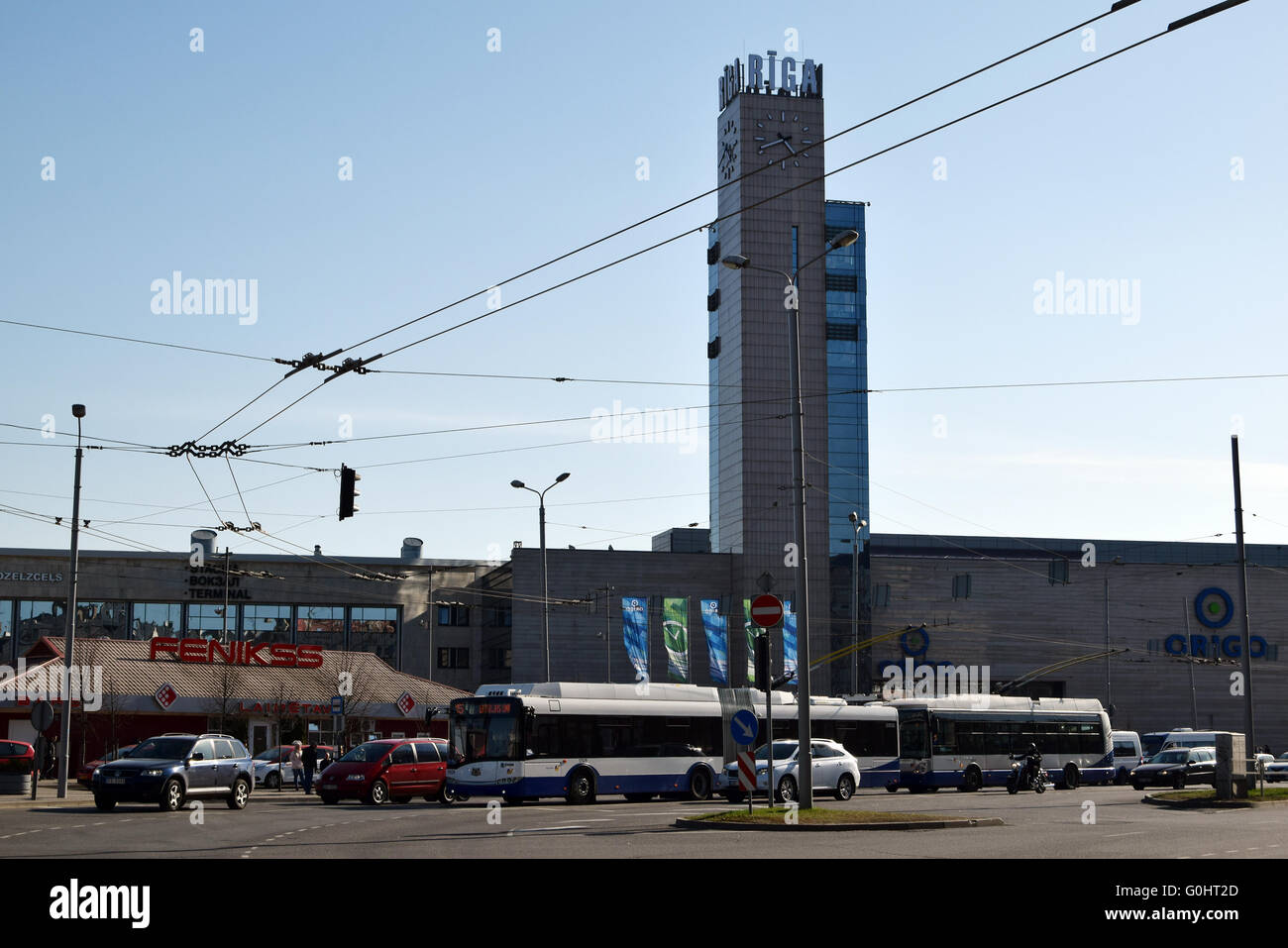 Trasporti su strada di viaggiatori di Riga. Autobus e Filobus i dintorni della città Foto Stock