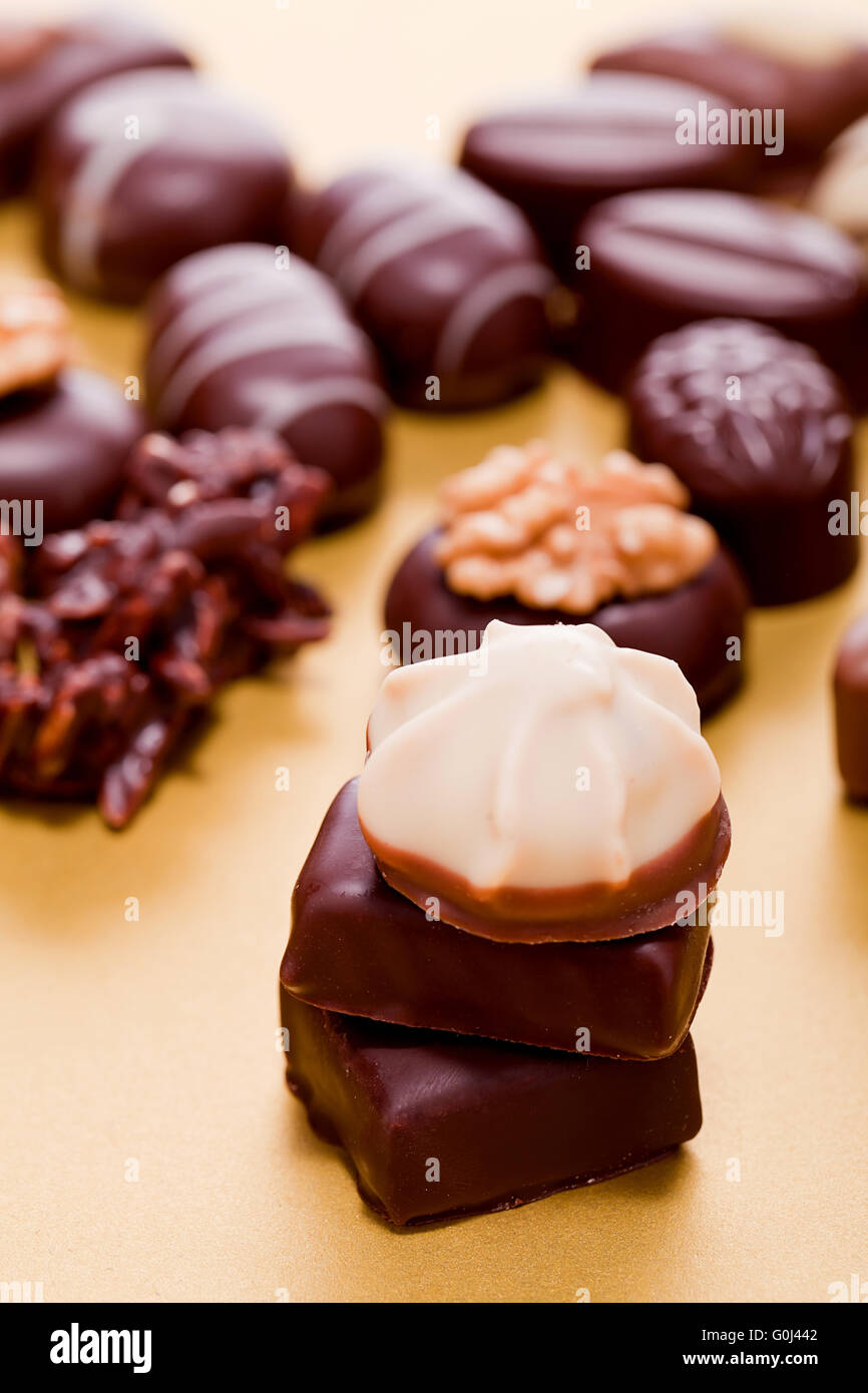 Raccolta di diverse praline di cioccolato tartufi Foto Stock
