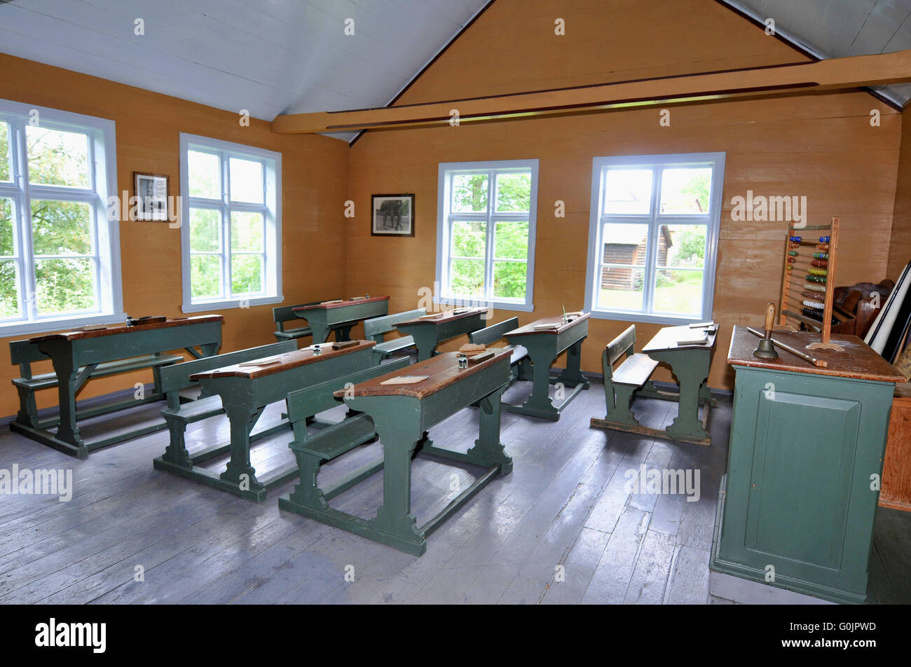 Classe, schoolhouse da Djonno, Hardanger popolare di museo, Utne, Ullensvang, Norvegia / Hardanger Folkemuseum, Djönno Foto Stock