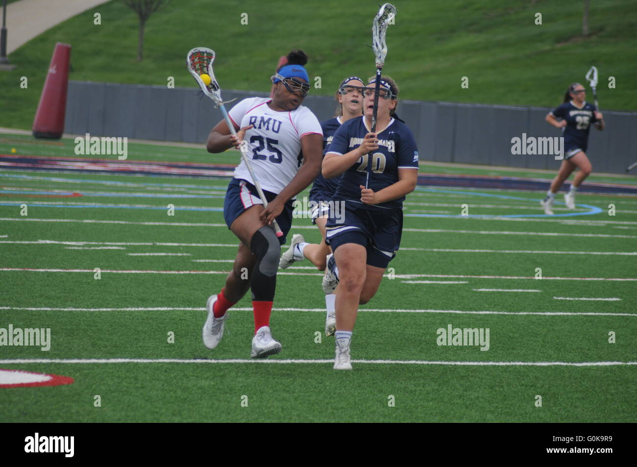 Robert Morris V Mount Saint Mary womans lacrosse 1 maggio 2016 Joe Walton Moon Township Pittsburgh PA Foto Stock