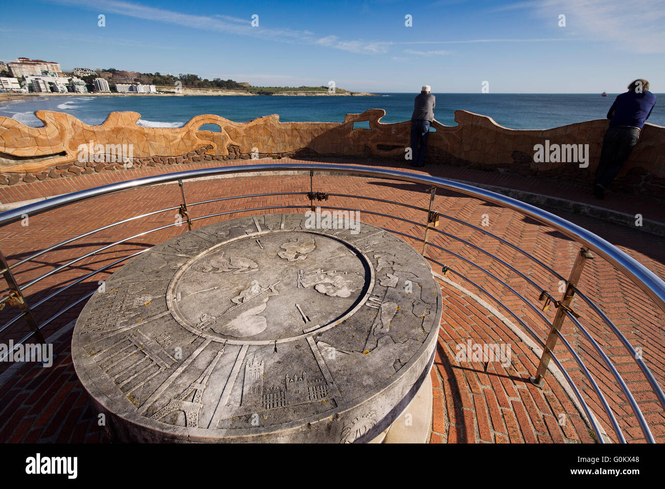 Piquio giardino e spiaggia di Sardinero, Santander, Mare Cantabrico. Cantabria Spagna Europa Foto Stock